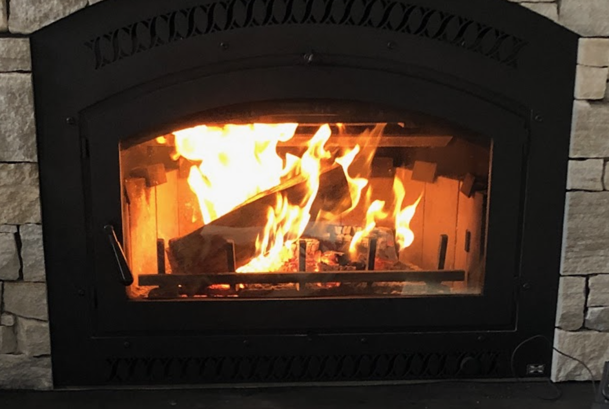 Tips+for+Starting+A+Fire%3A+On+Fireplaces+and+Wood+Stoves+in+Cold+Weather