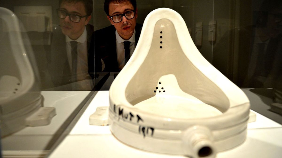 Marcel Duchamp's 1917 readymade sculpture titled "Fountain."